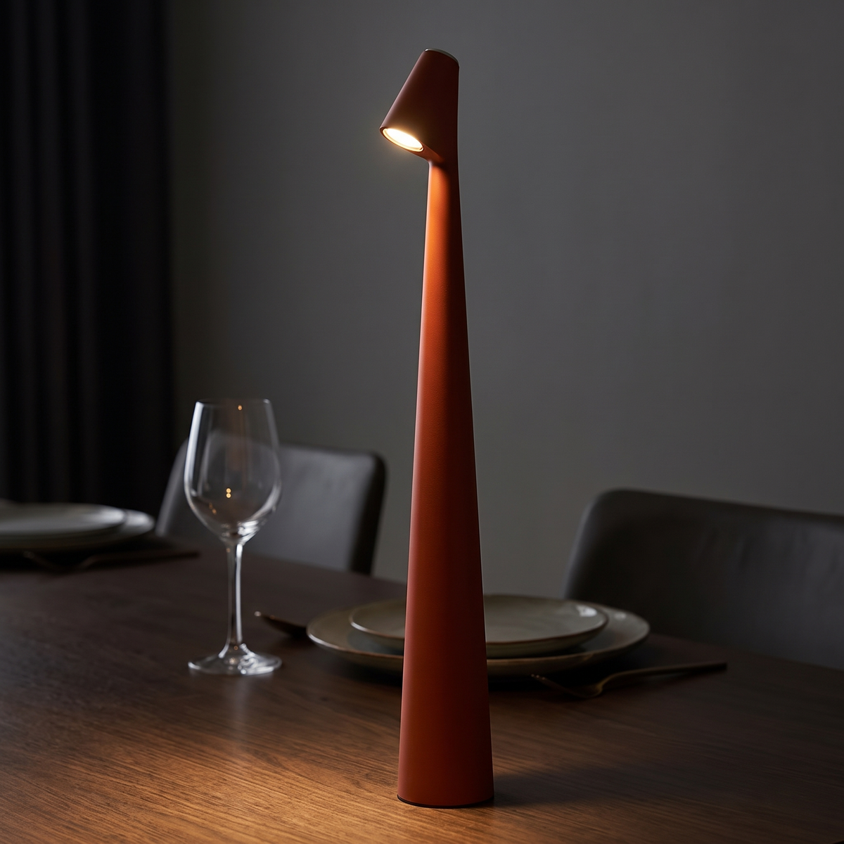 Nordic minimalistic design mood lamp | Wireless | LED | Reading lamp | Dinner lamp