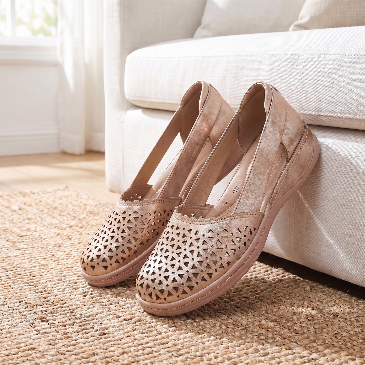 Color: Rose Gold