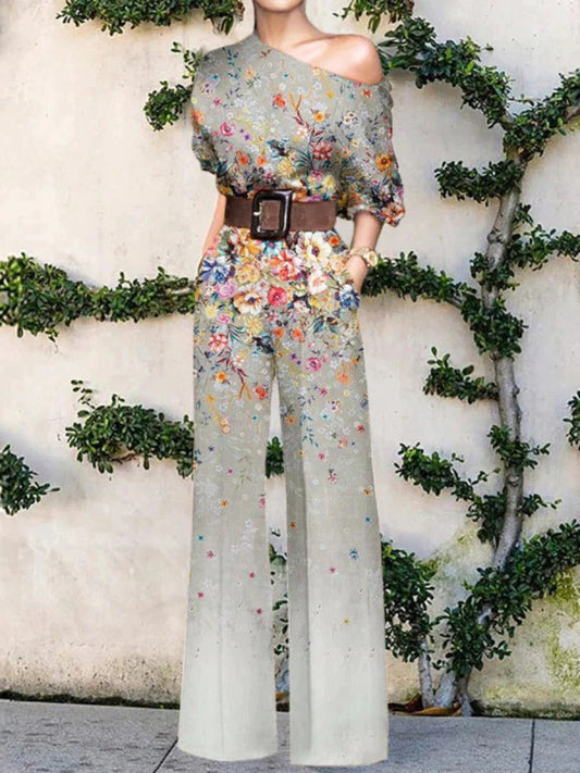 Elegant and modern women's overall, ideal for spring