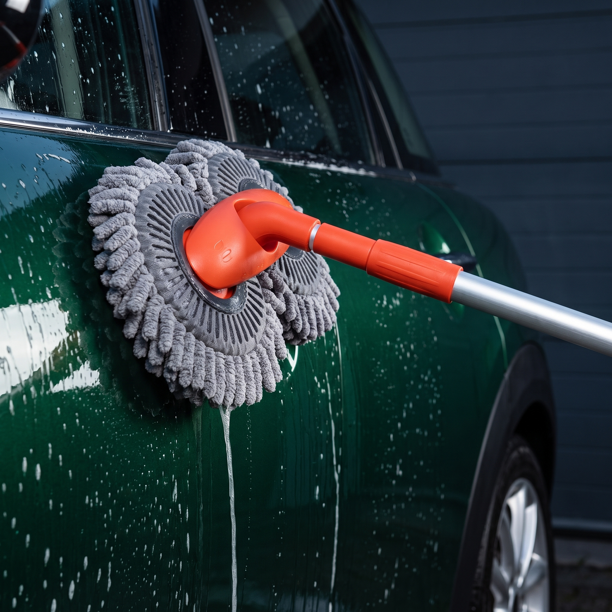 Car Wash Brush with Rotating Head