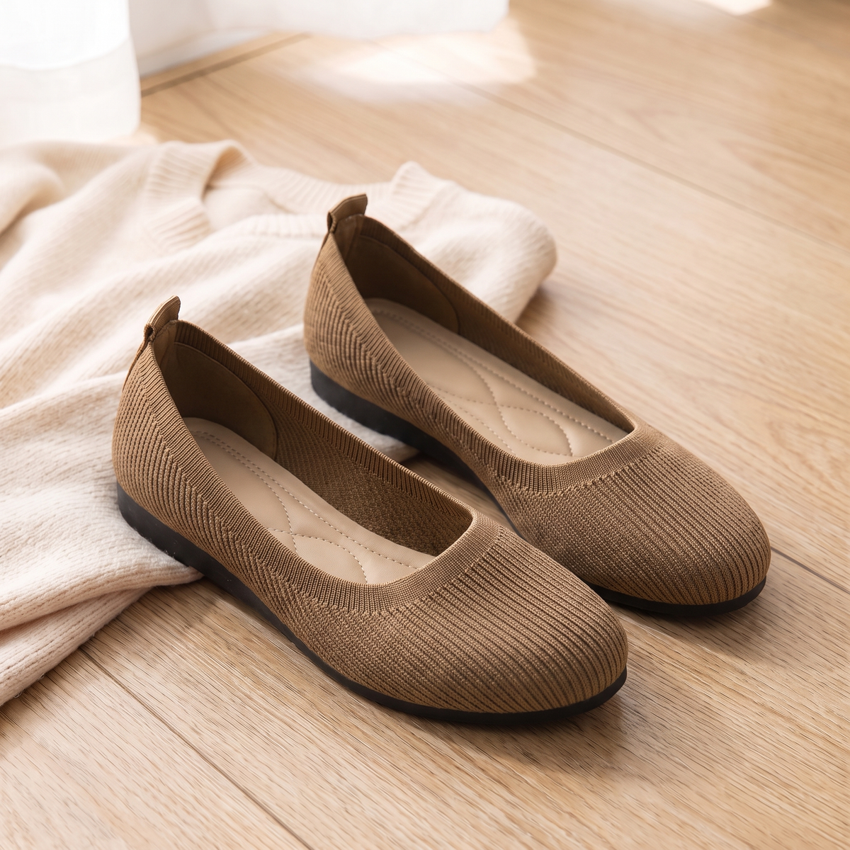 Color: Khaki