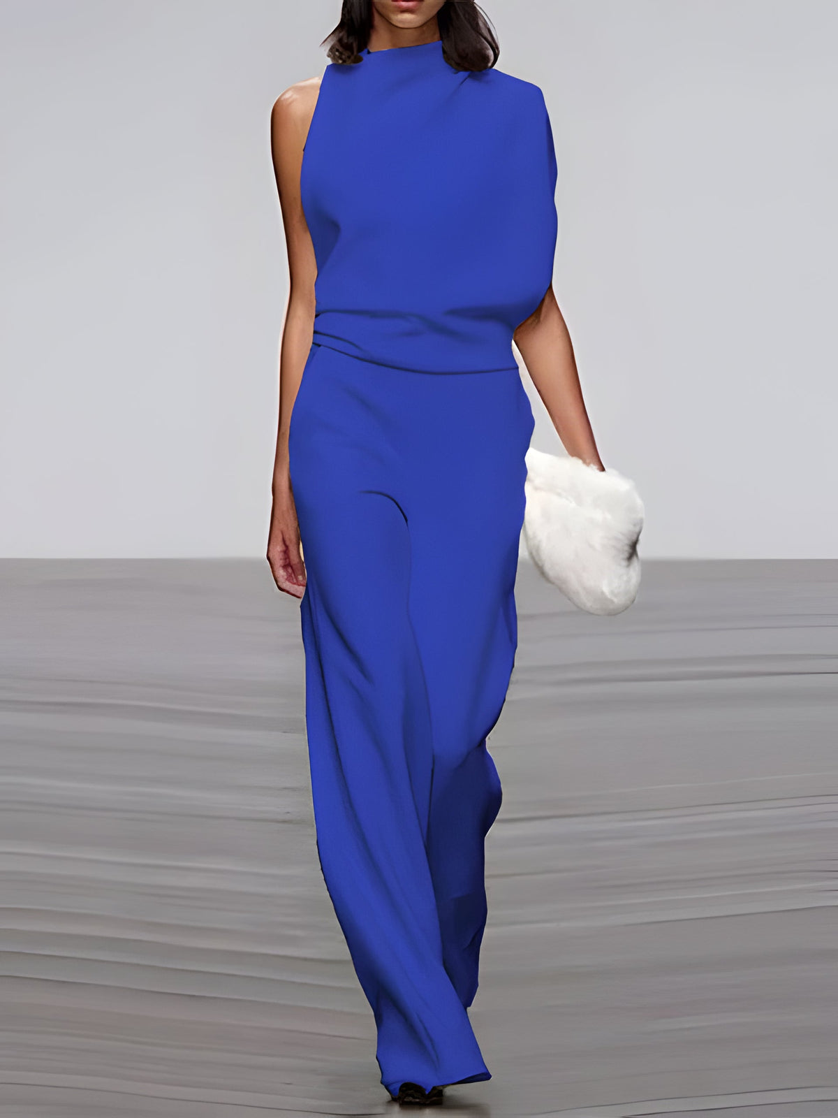 Women's round-neck, sleeveless jumpsuit with flared legs