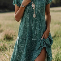 Chic Green Polka Dot Midi Dress with Short Sleeves